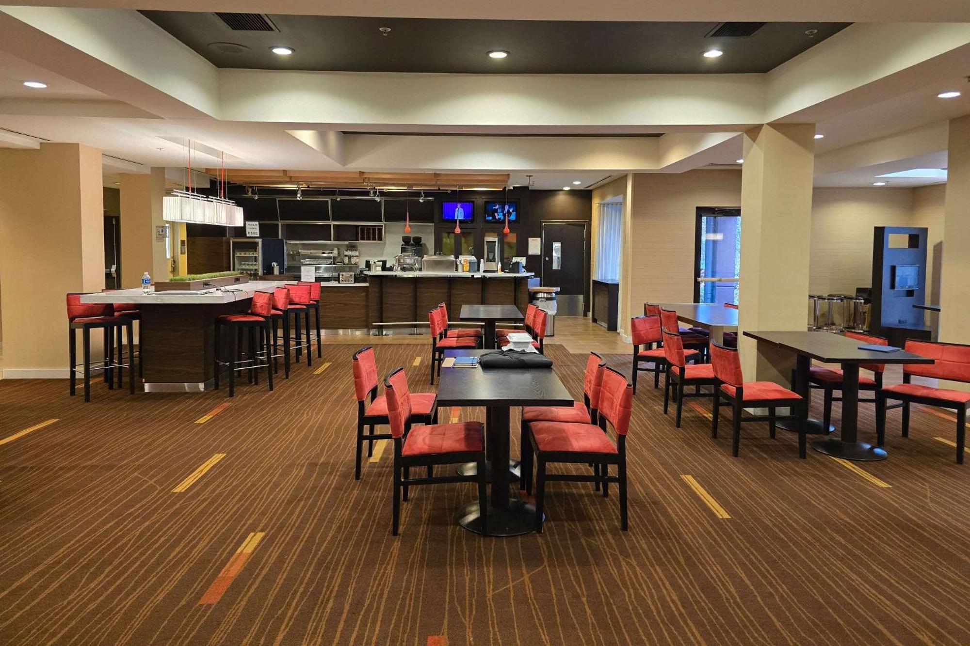Country Inn & Suites By Radisson, Convention Center Altoona Exterior photo